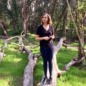 Meet your Posher, Chloé